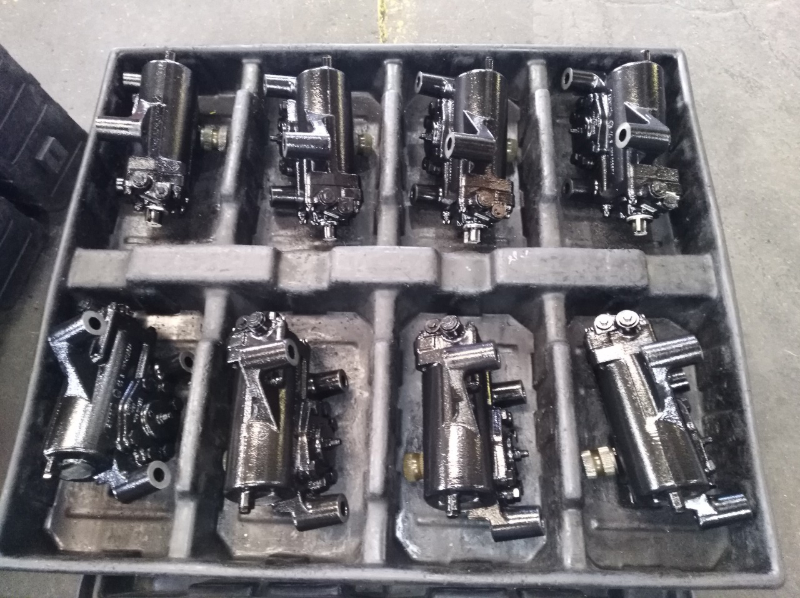 Piezas de automotriz preparadas para enviar
